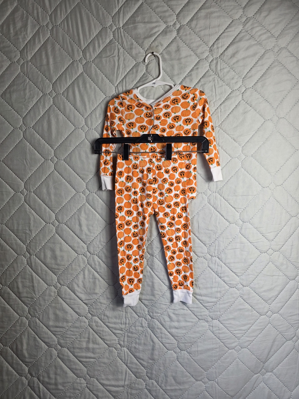 Old navy Toddler Pajamas Size 2T Halloween Pumpkins - Picture 2 of 7
